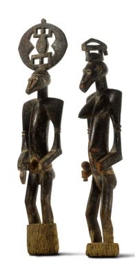  Unseen Ancestor! Mystical Gestures and Vibrant Ochre Hues in 12th Century South African Art